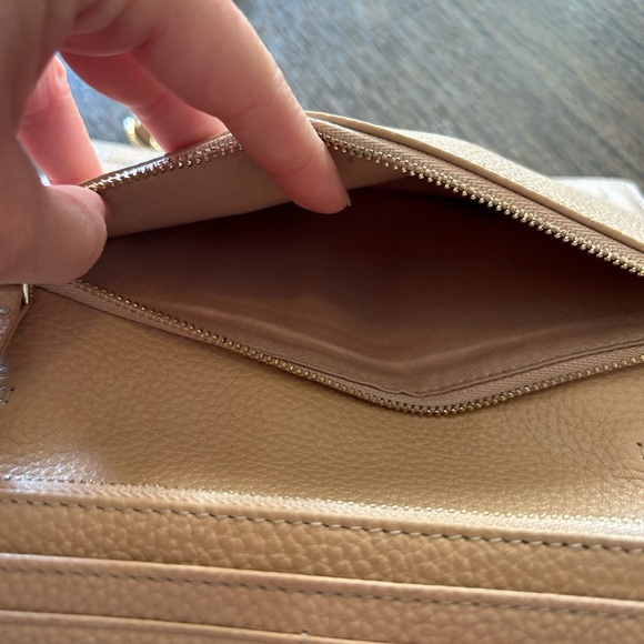 Oroton Avalon - Foldover Chain Crossbody - Picture 12 of 16